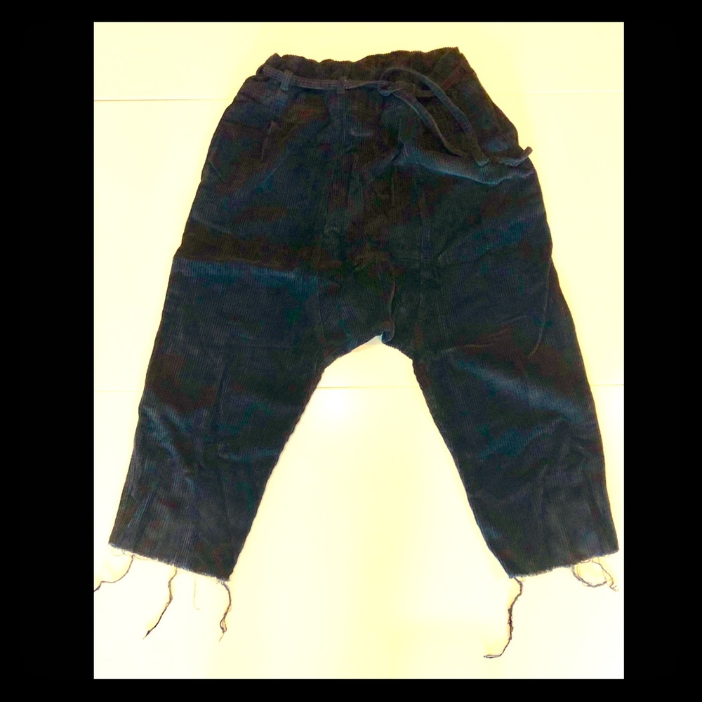 Tie-waist, Capri corduroy pants